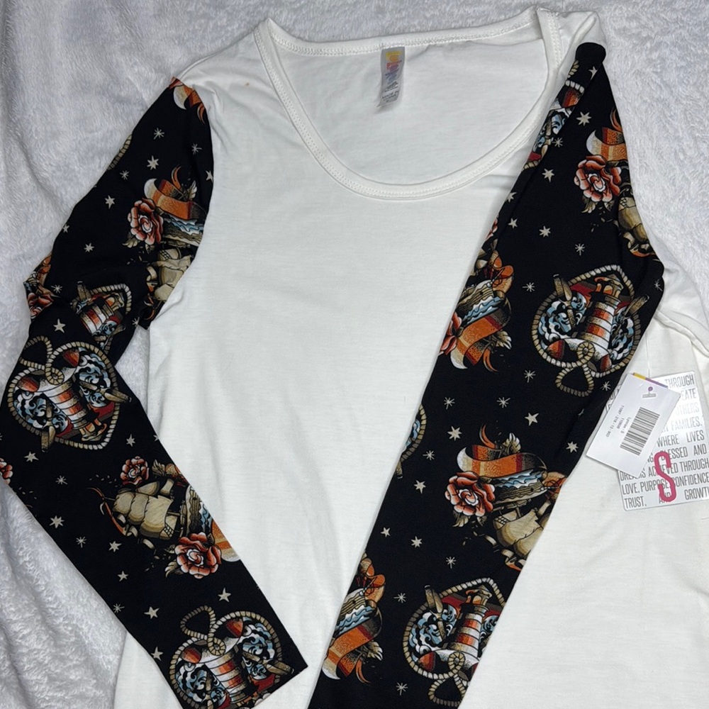 Lularoe Lynnae Small Long Sleeve Nautical top